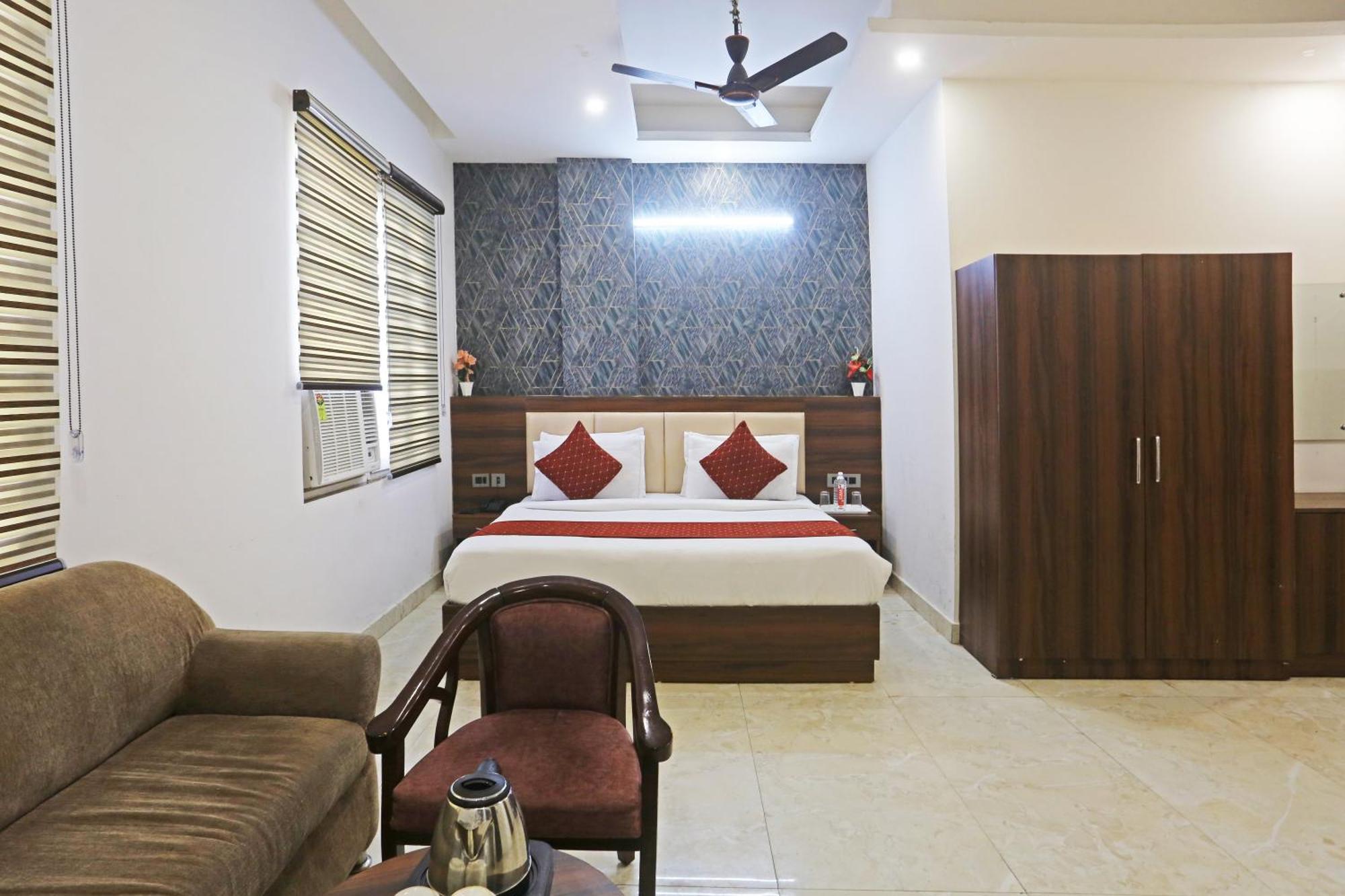 Ecg Grand Inn-near Delhi Airport * New Delhi