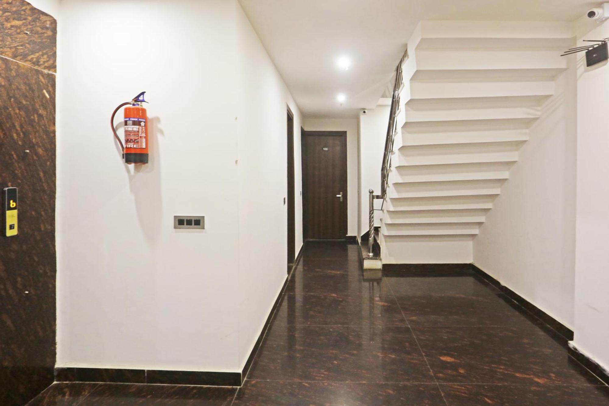 Ecg Grand Inn-near Delhi Airport * New Delhi