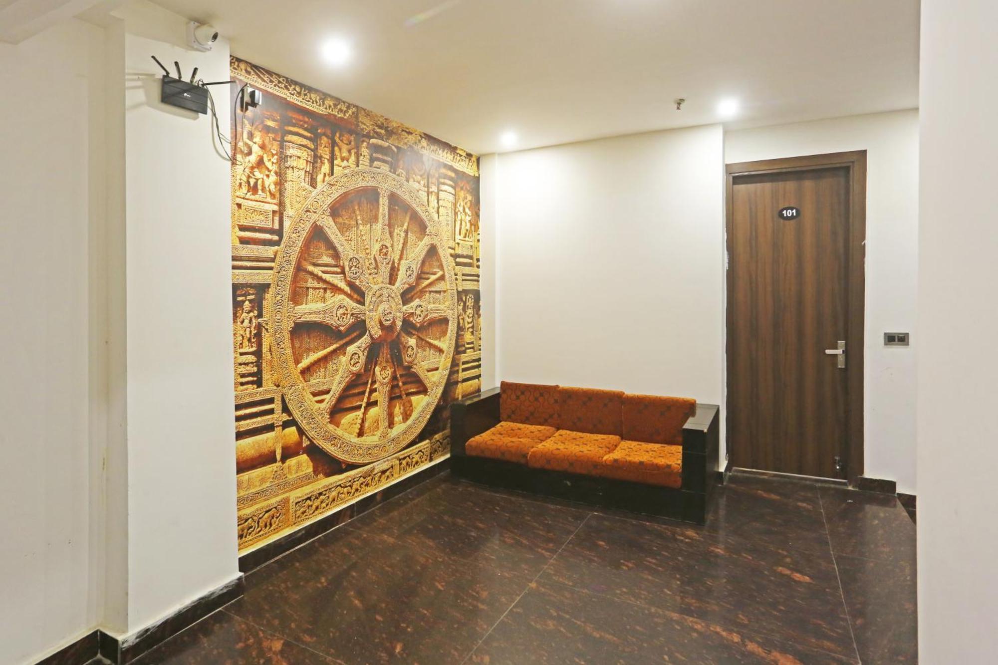Ecg Grand Inn-near Delhi Airport Hotel