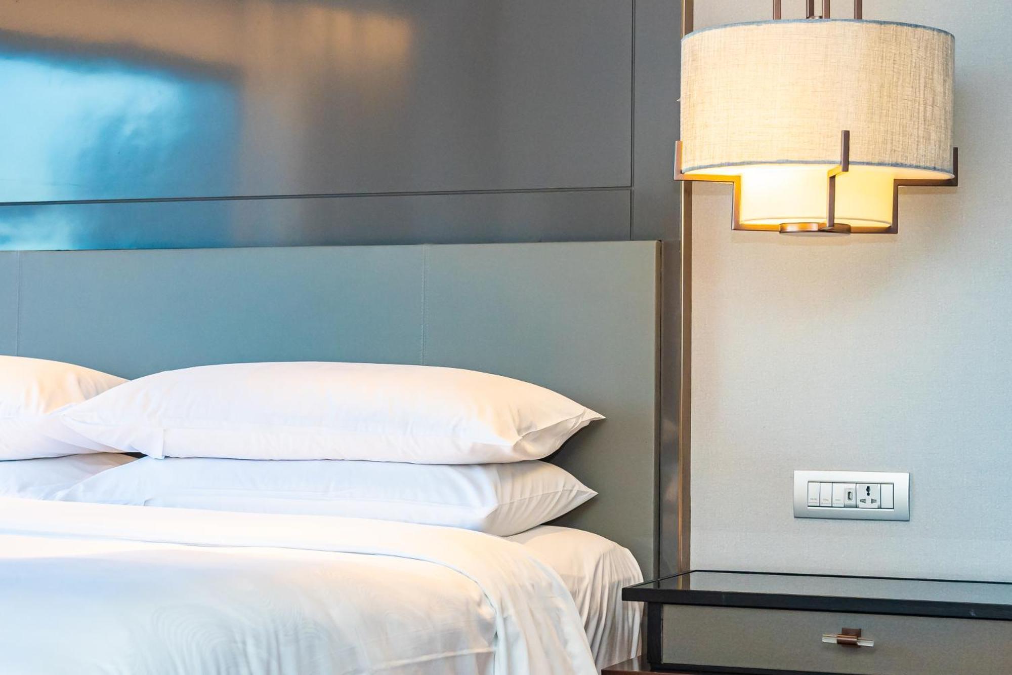 Hotel Park View A Family Near Igi Airport 4*