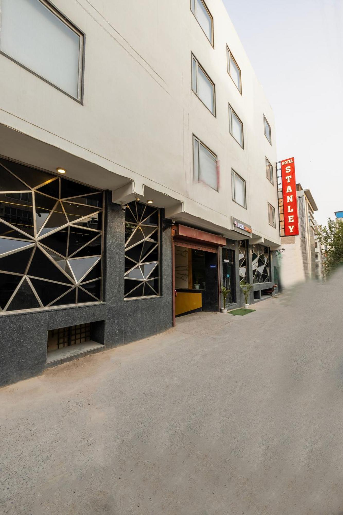 Stanley By Smart Group Hotel