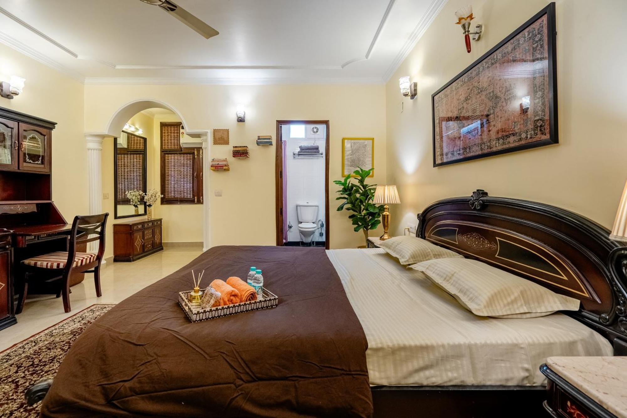 Lotus Temple 2bhk Penthouse 2700 Sq Ft Apartment New Delhi