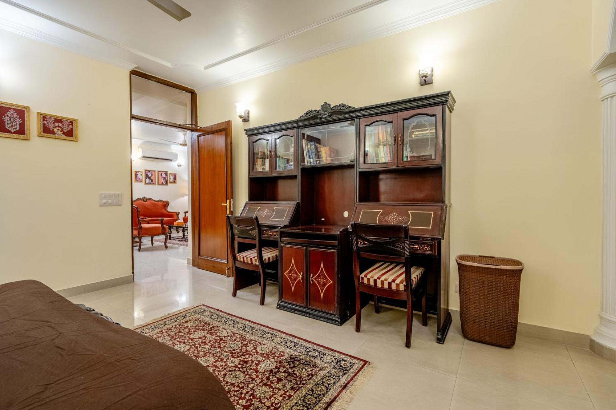 Lotus Temple 2bhk Penthouse 2700 Sq Ft * New Delhi