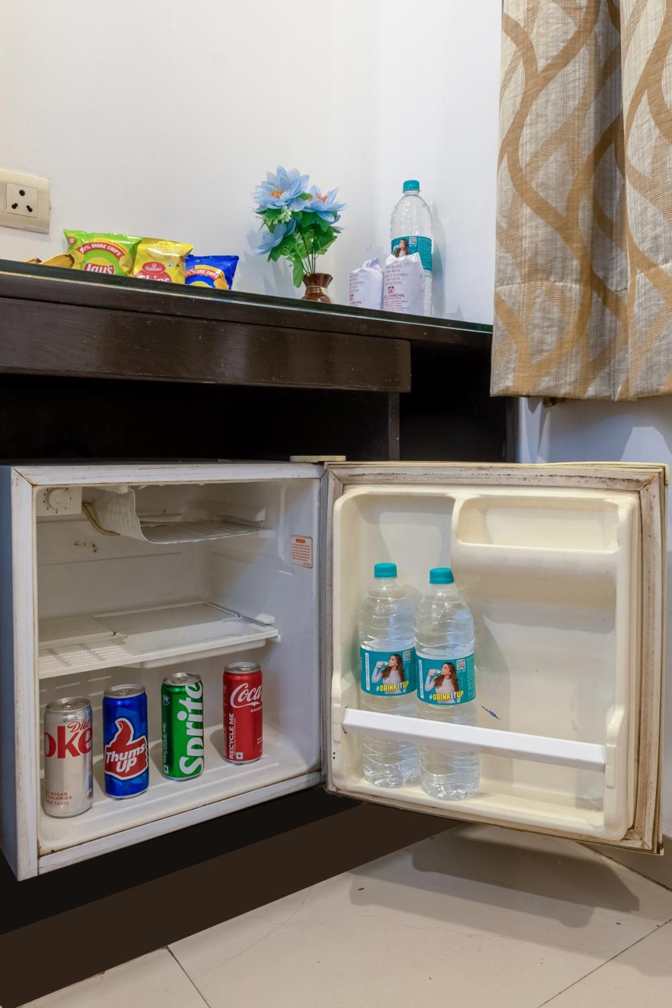 Hotel Chanchal Continental # Near To New Delhi Station # Family Hotel # Customer'S Choice Hotel # Tourist Places Nearby - Red Fort, Jama Masjid, India Gate