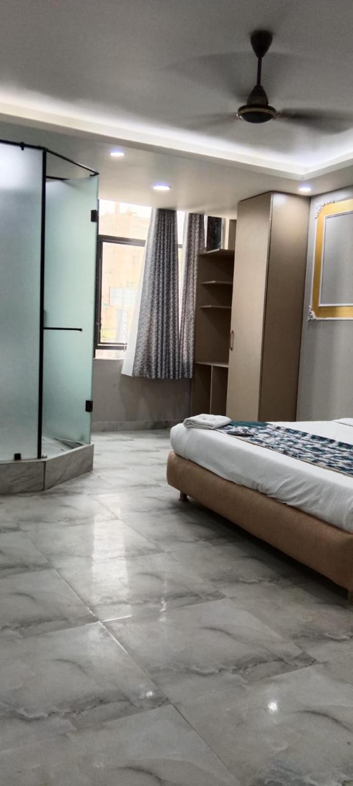 De Grand By Igi Airport 4*