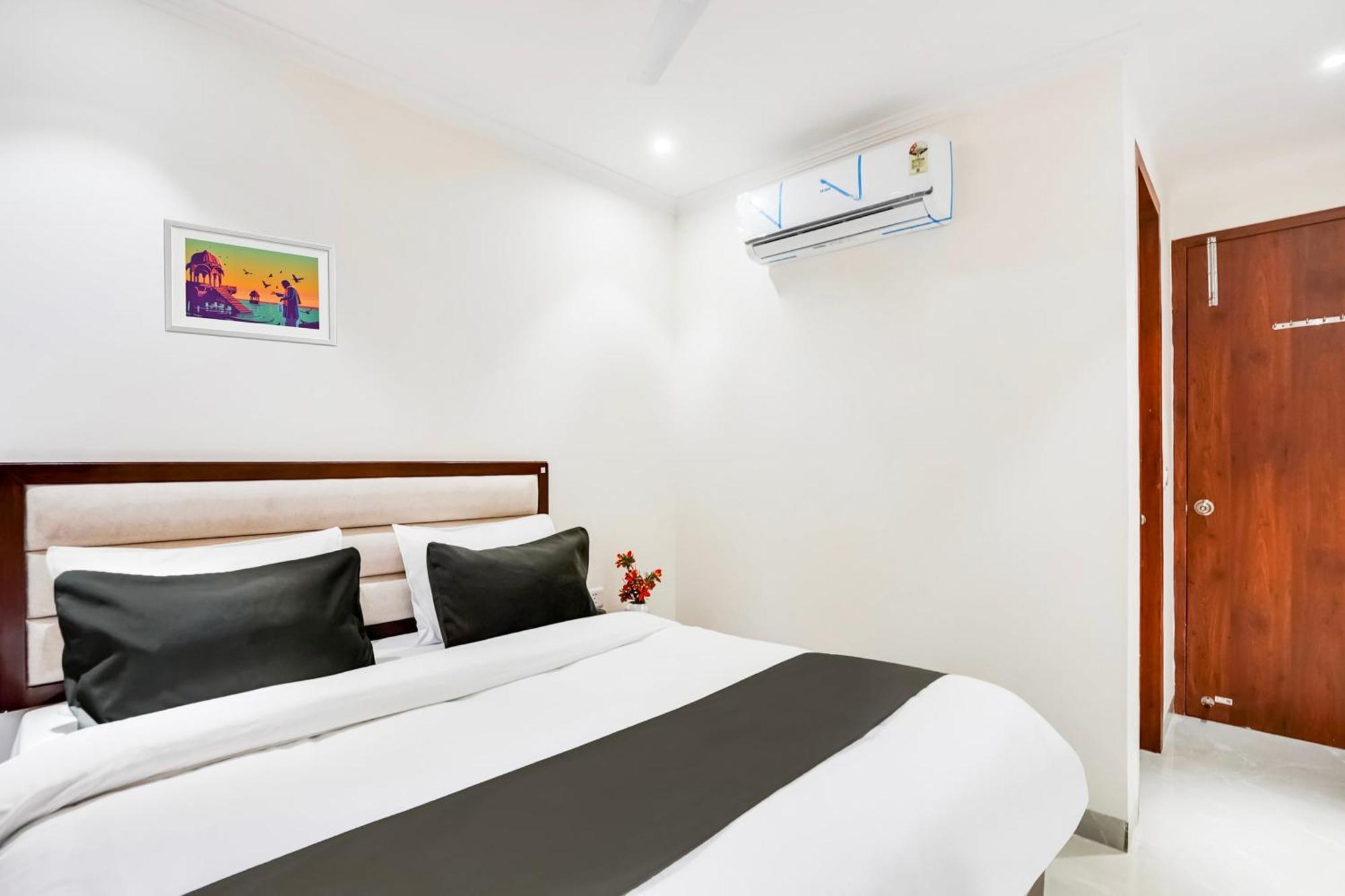 Hotel O Ivory New Delhi