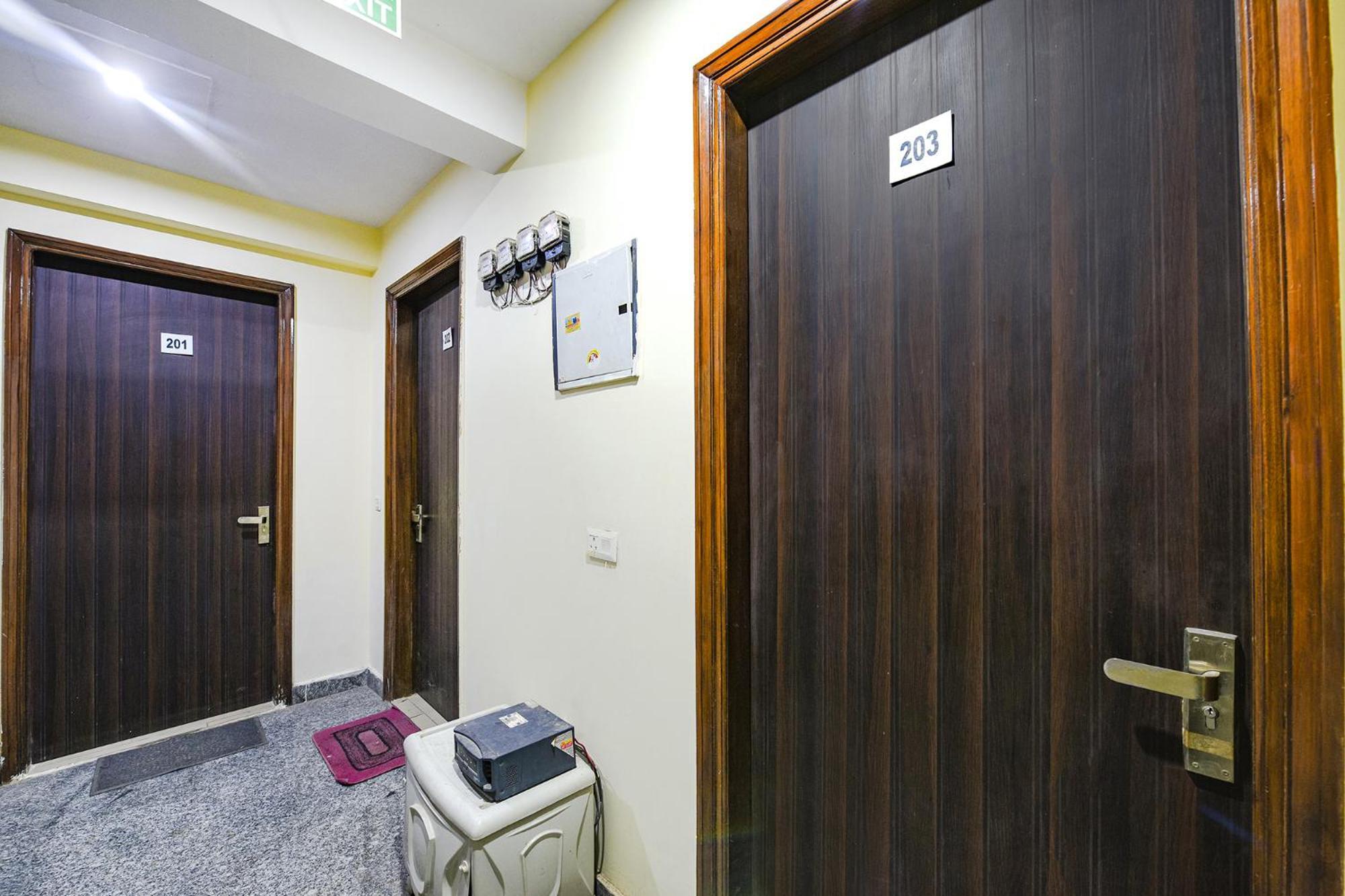 Fabhotel Dwarka Residency - Nr Yashobhoomi Convention Centre Nova Deli