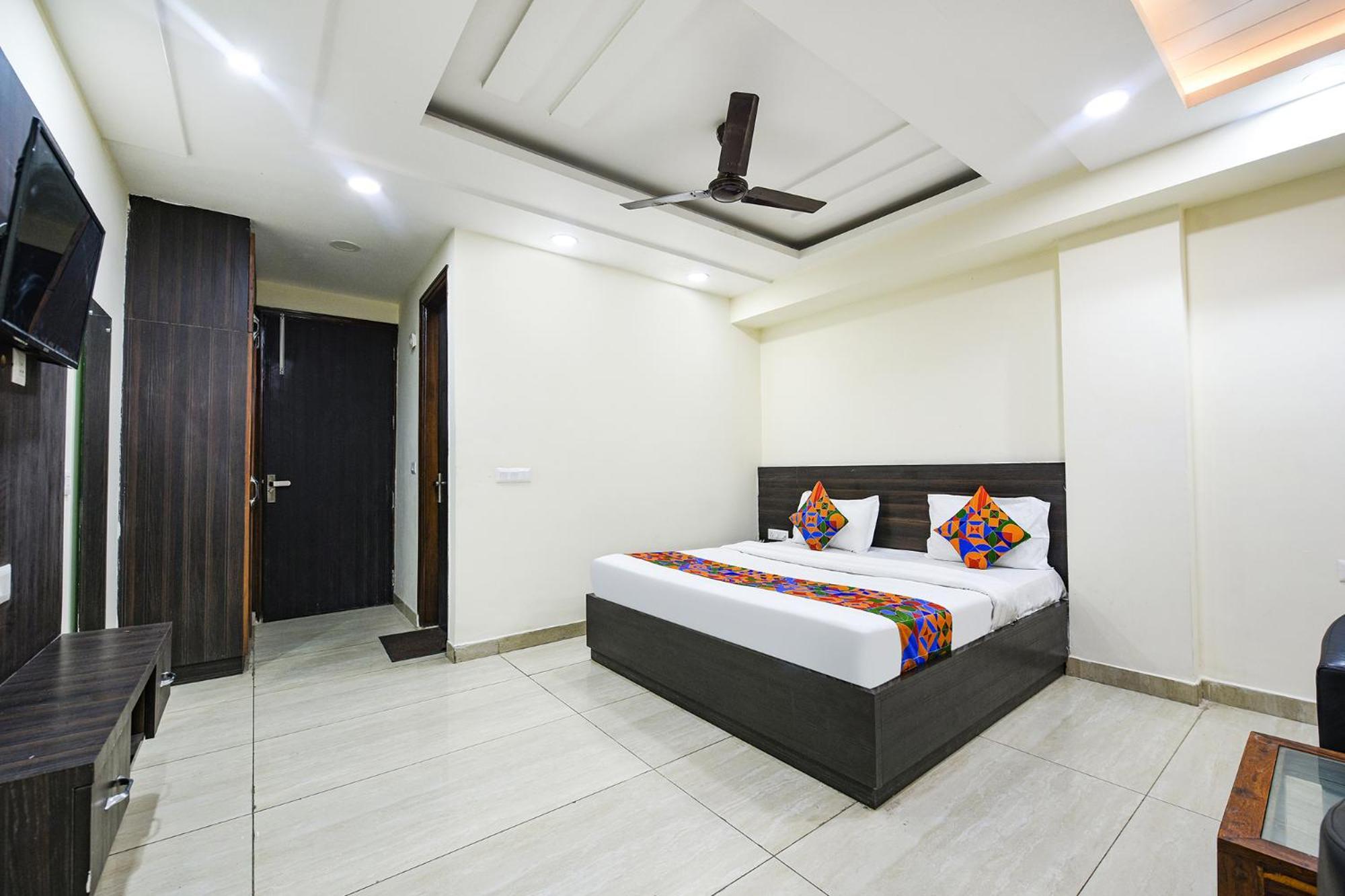 Fabhotel Dwarka Residency - Nr Yashobhoomi Convention Centre Hotel 3*