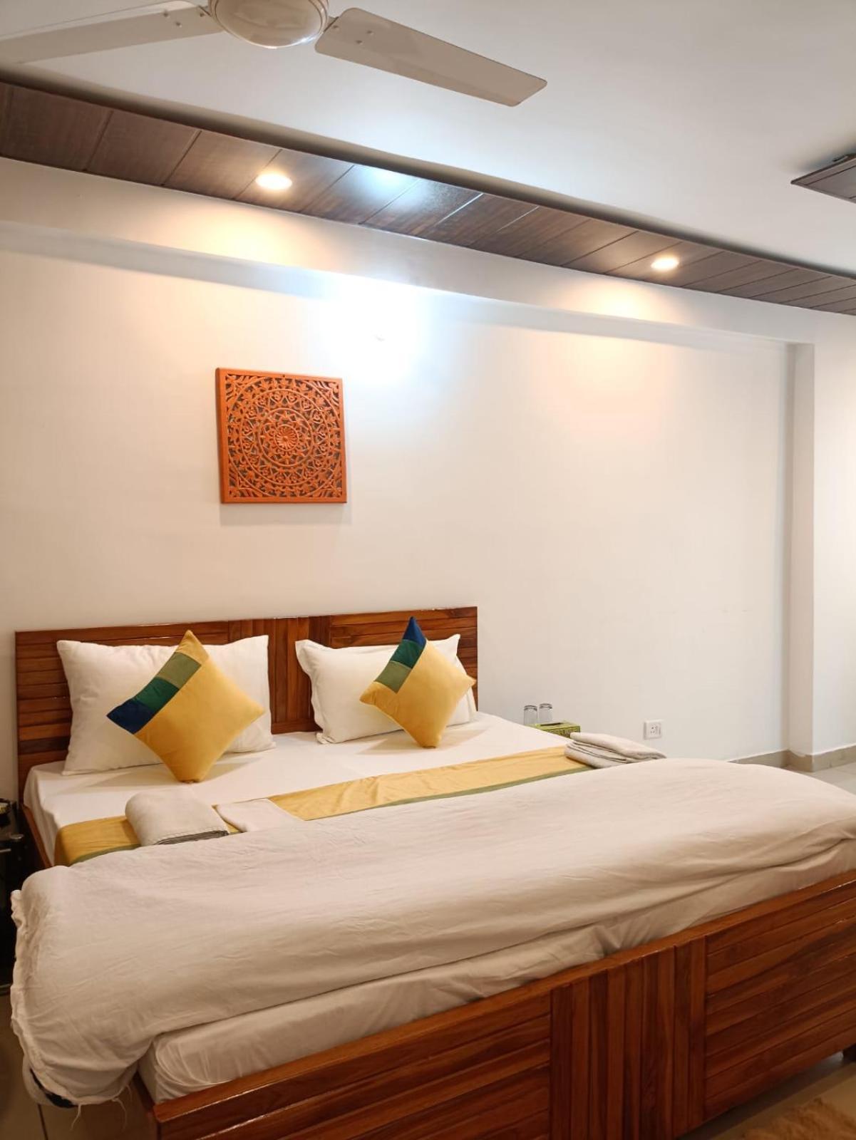 Bed & Breakfast Blue Sky Near Iit Campus 3*