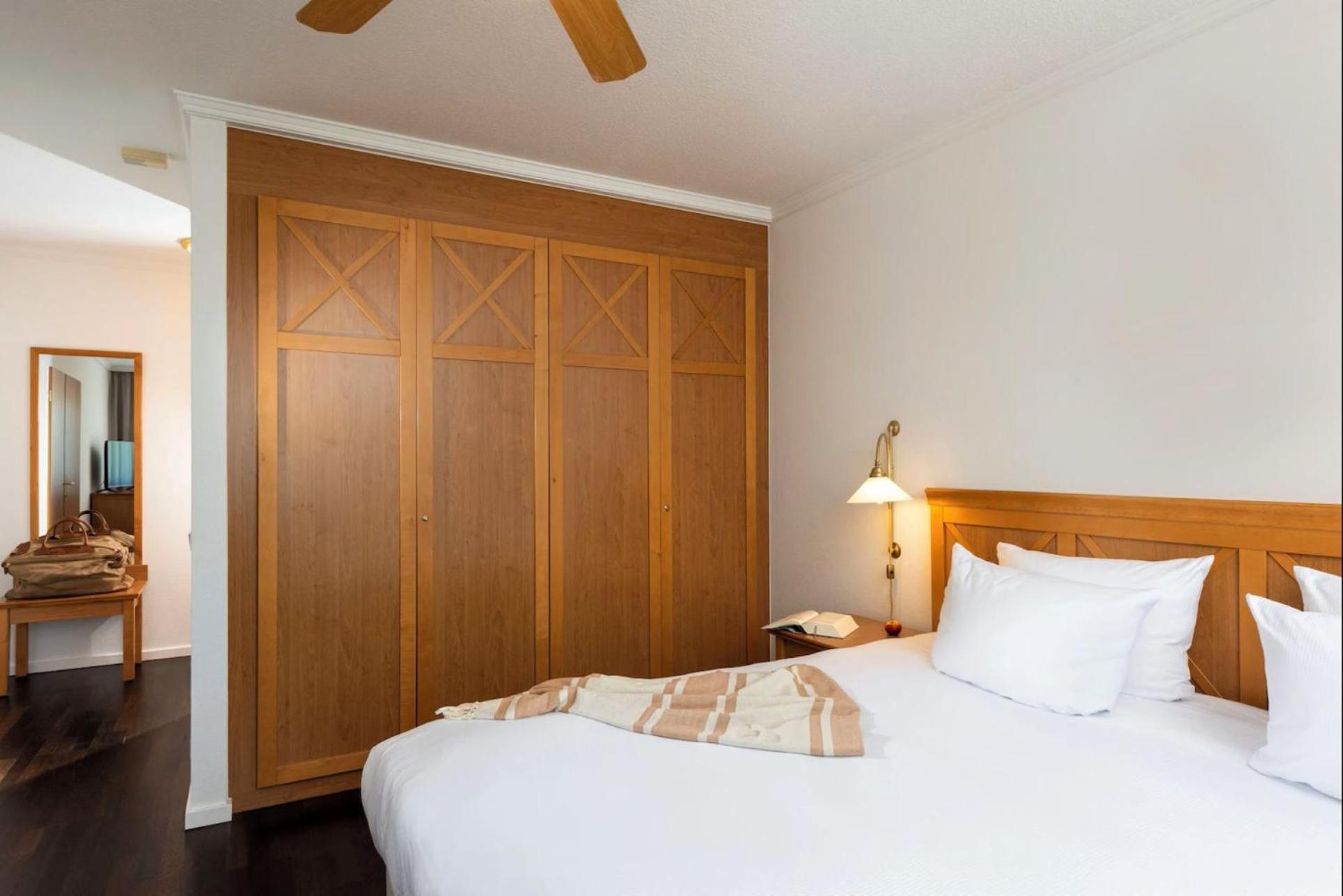 Le Mount Plaza Near Igi Airport Delhi Hotel New Delhi