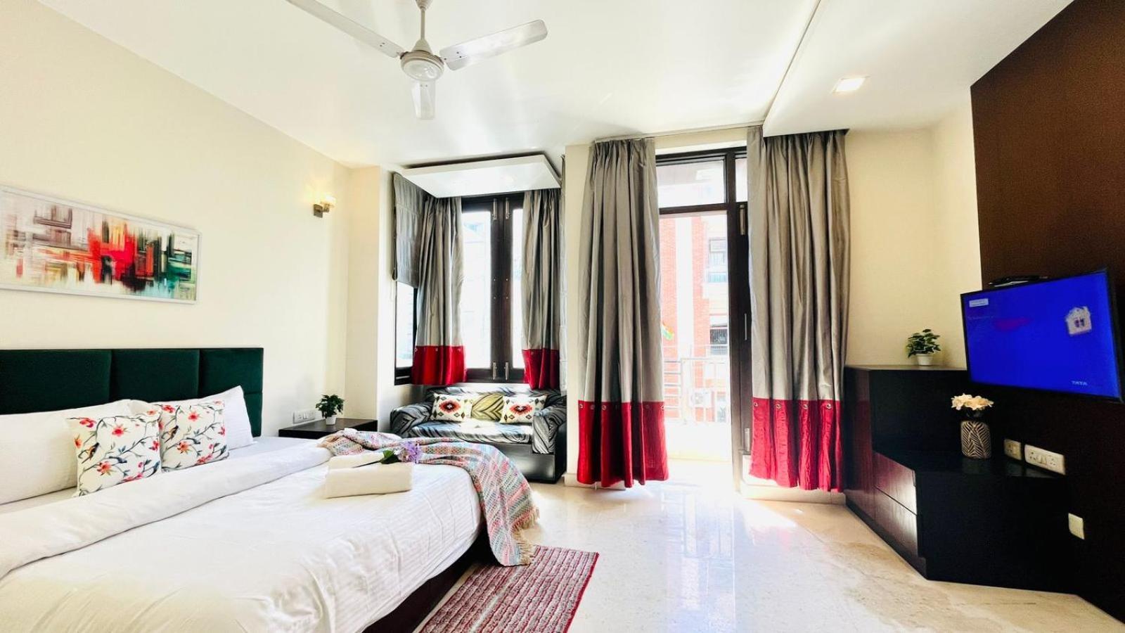 Olive Service - Greater Kailash Apartment *