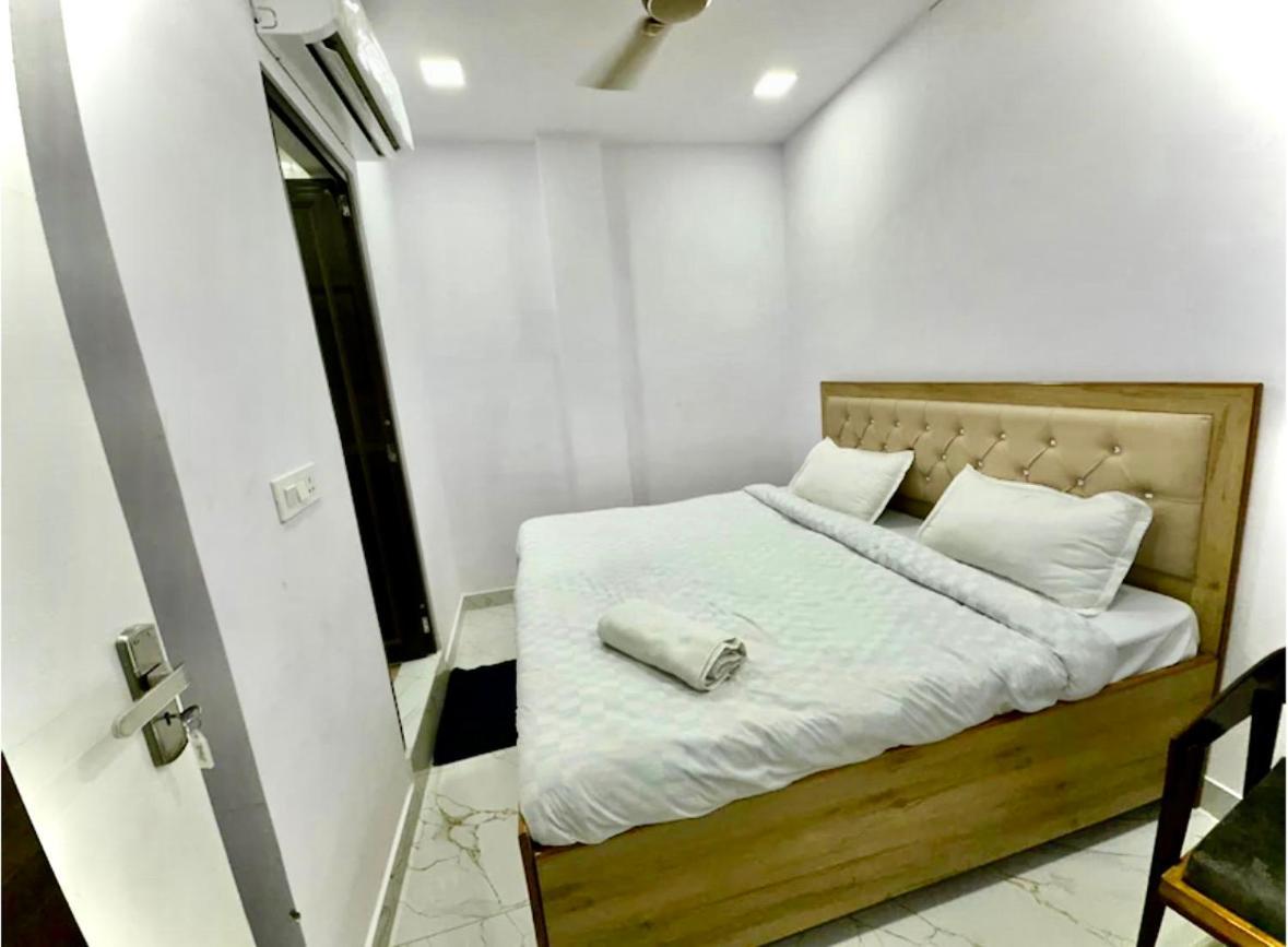 Cosy Rooms, Near Us Embassy Chanakyapuri, - Budget Friendly 3*