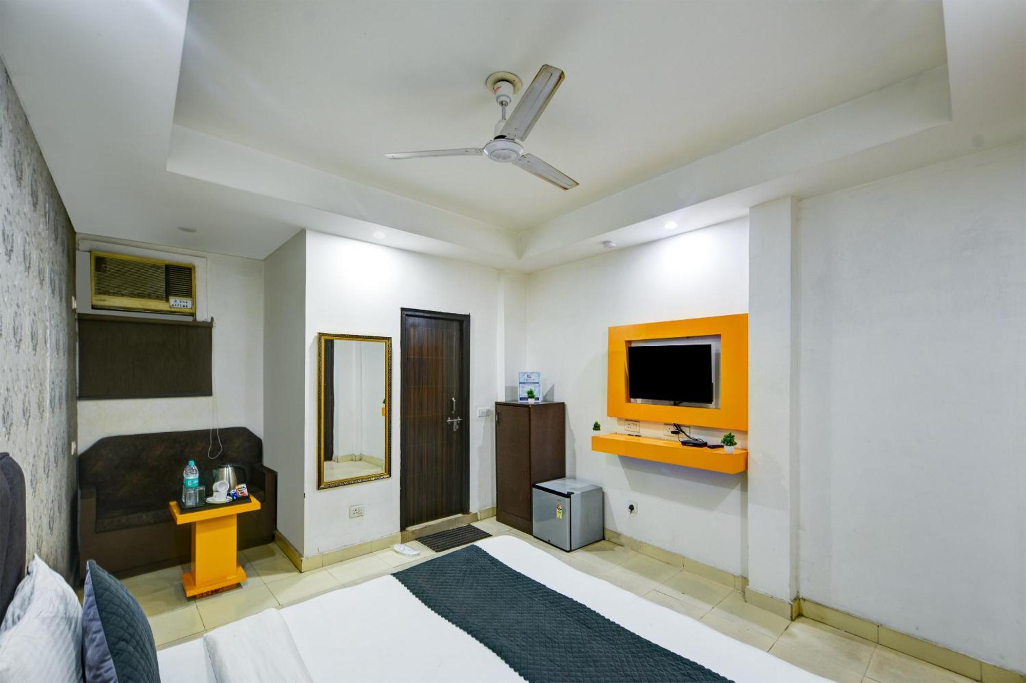 Platinum With Free Pickup-delhi Airport 4*