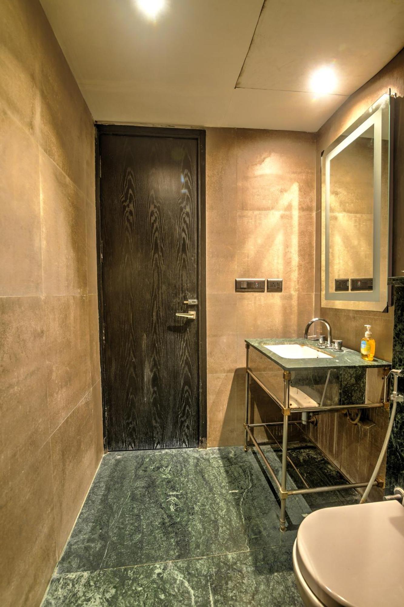 Foxoso Delhi Airport 4* New Delhi
