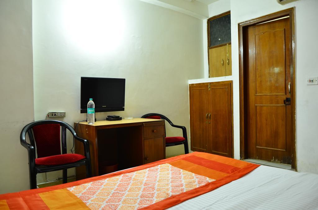 Hotel Airport Paradise International 3*