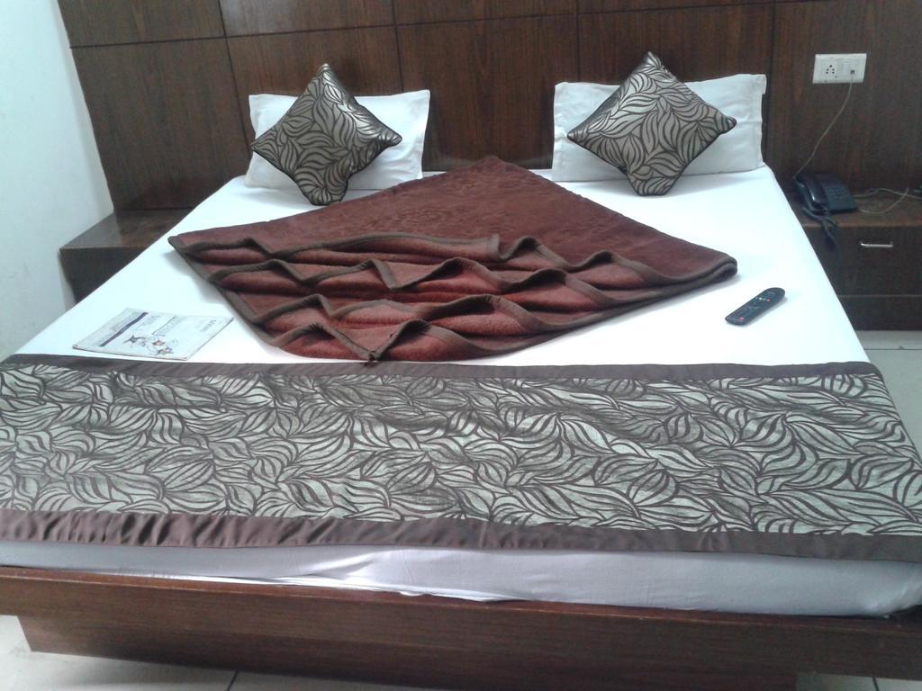 Hotel Surya Plaza *
