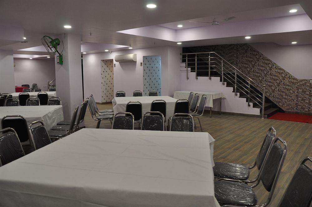 Excel Apartment *