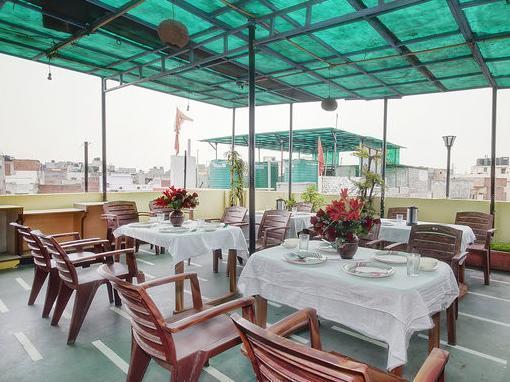 Hotel Star - Budget Friendly 3*