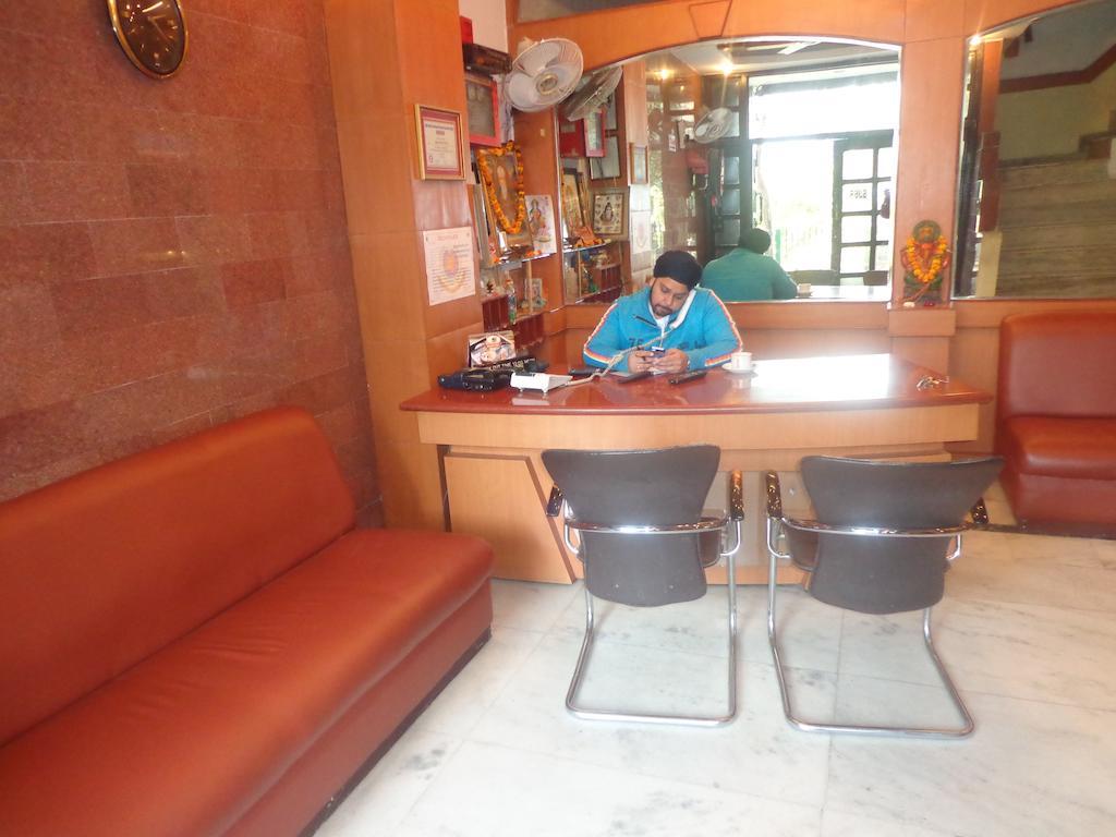 Harjas Palace Hotel