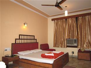 Hotel Fabhotel India International Near Railway Station 3*