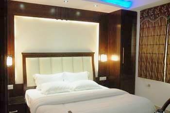 High 5 Land Hotel Delhi (National Capital Territory of India)
