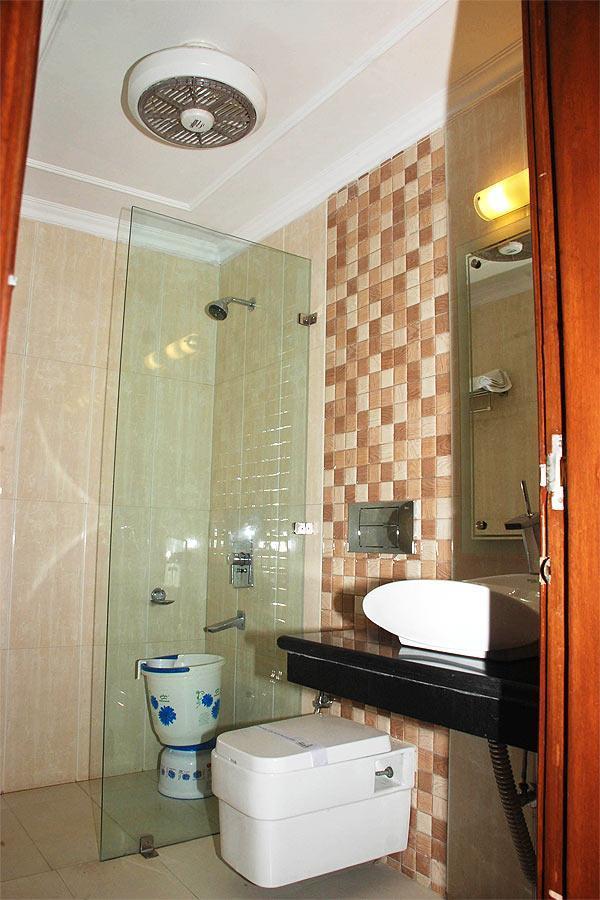 High 5 Land Hotel 2*