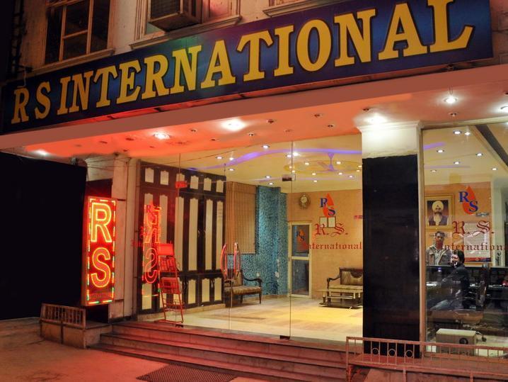 Hotel R S International @ Paharganj Hotel