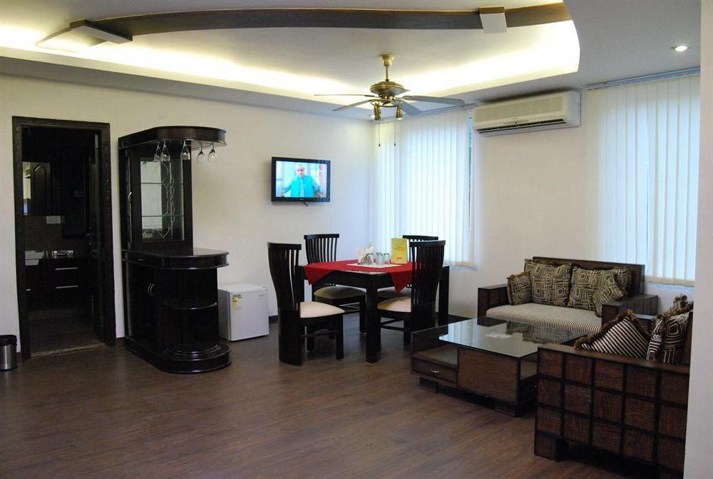 New Walnut Castle Hotel 3*