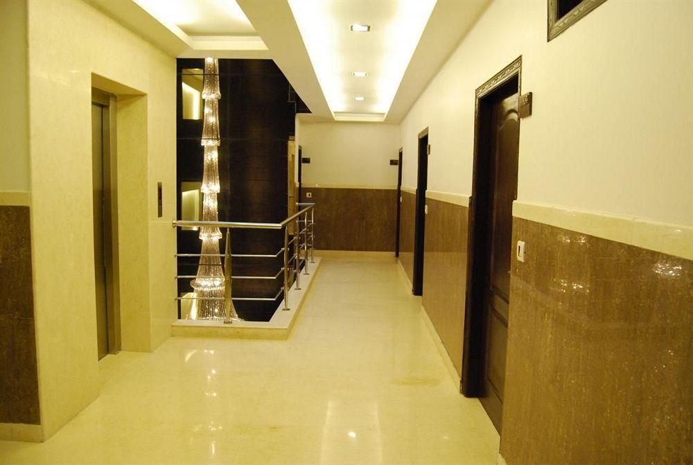 Hotel New Walnut Castle 3*