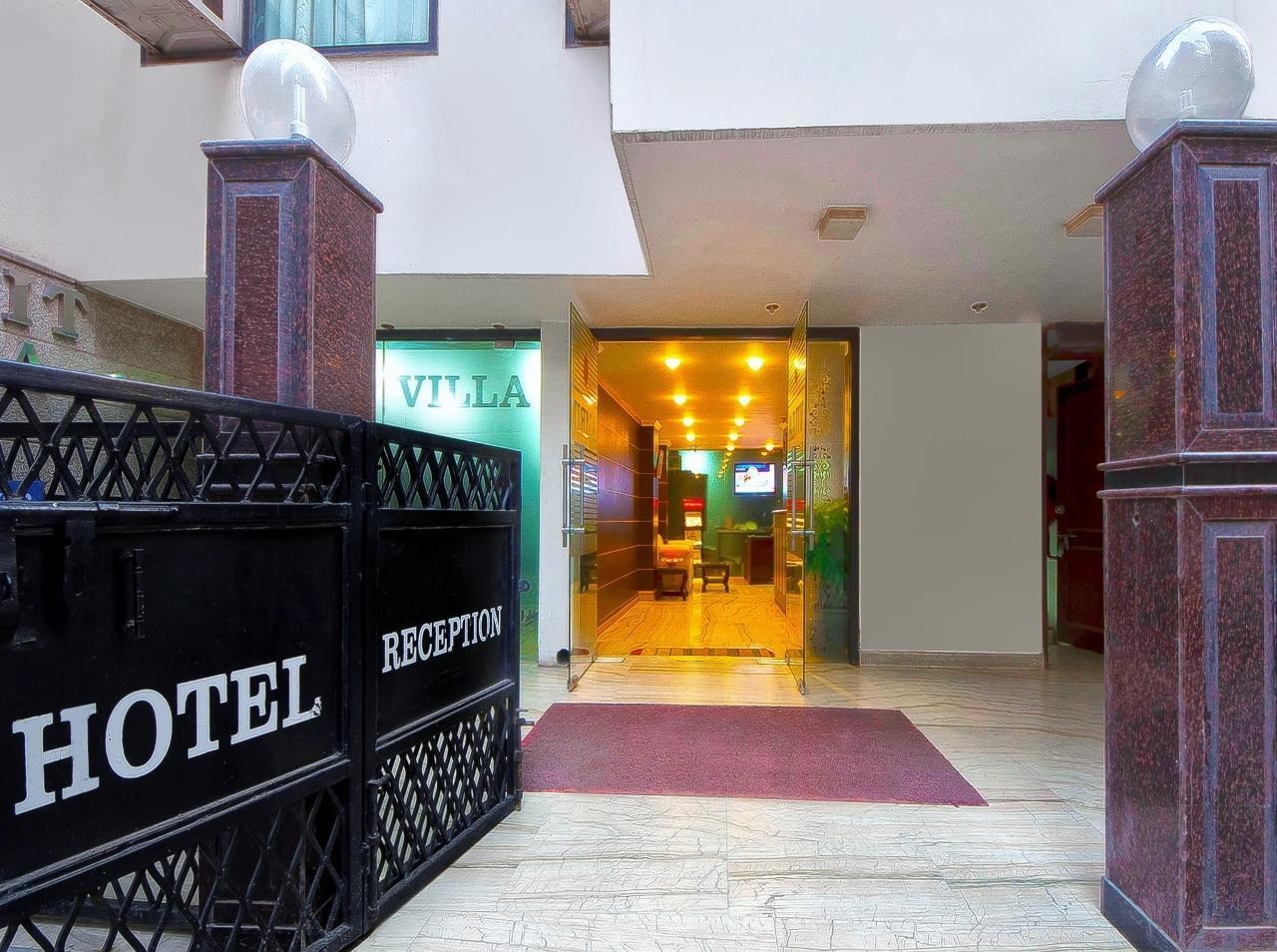 Amrit Hotel 3*