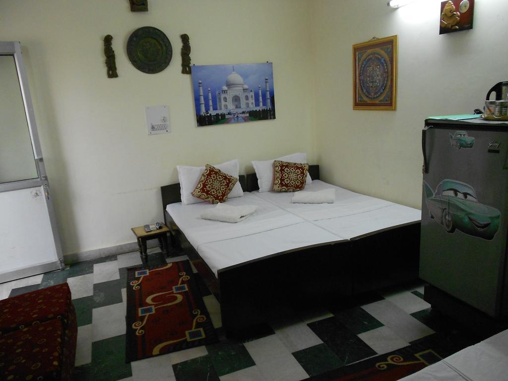 Mystique Moments Bed & Breakfast Delhi (National Capital Territory of India)