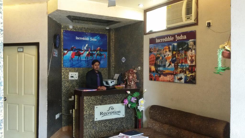 Hotel Tree Plaza New Delhi