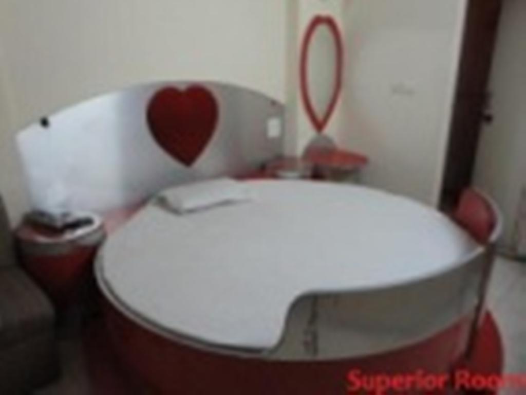 Hans International Acomodação com café da manhã  *