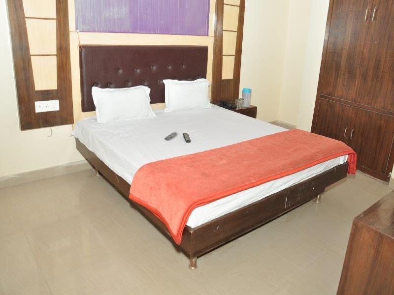 Hotel Darpan Palace -new Delhi Railway Station