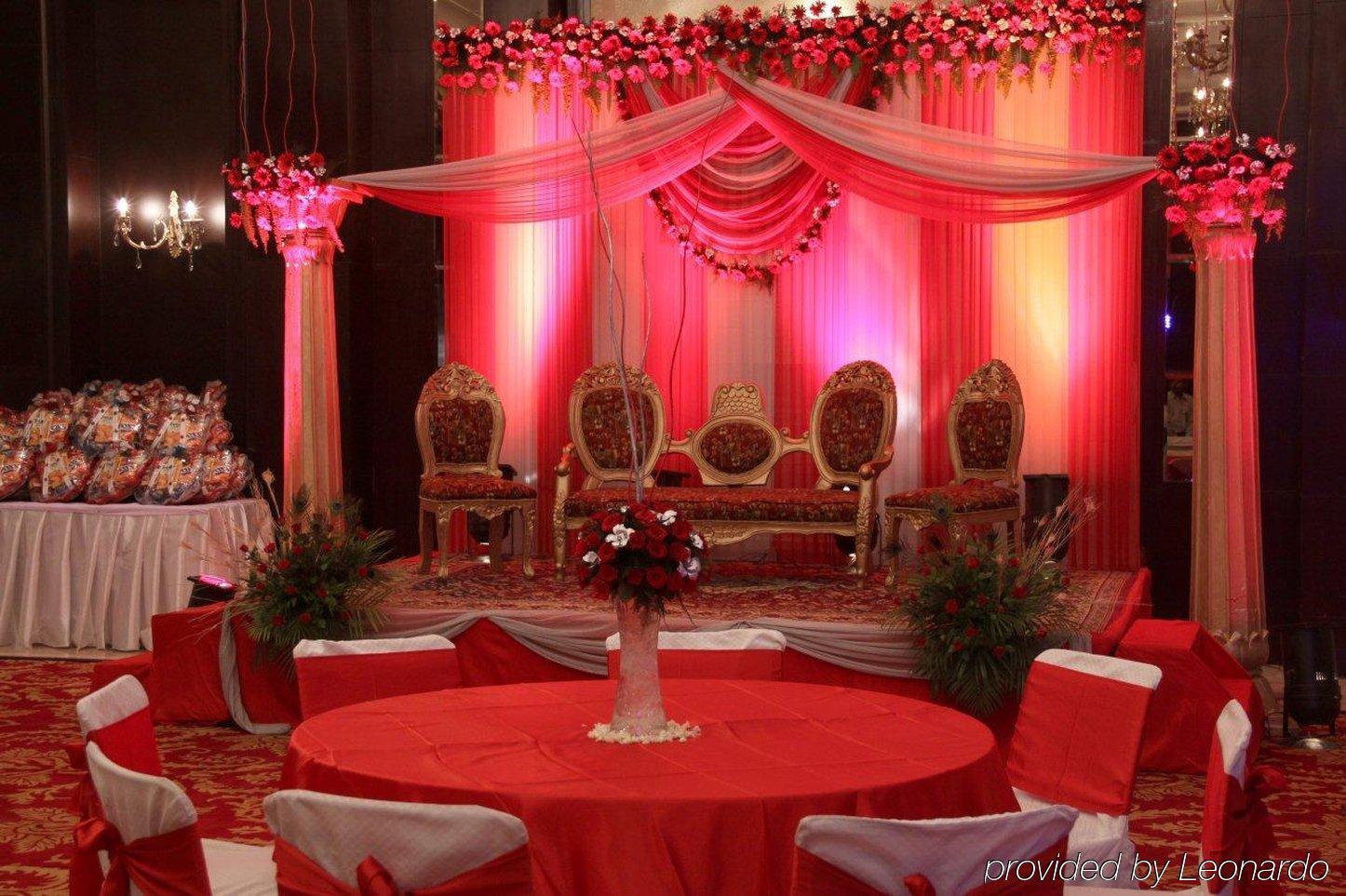 Resort Country & By Radisson, Delhi Satbari New Delhi