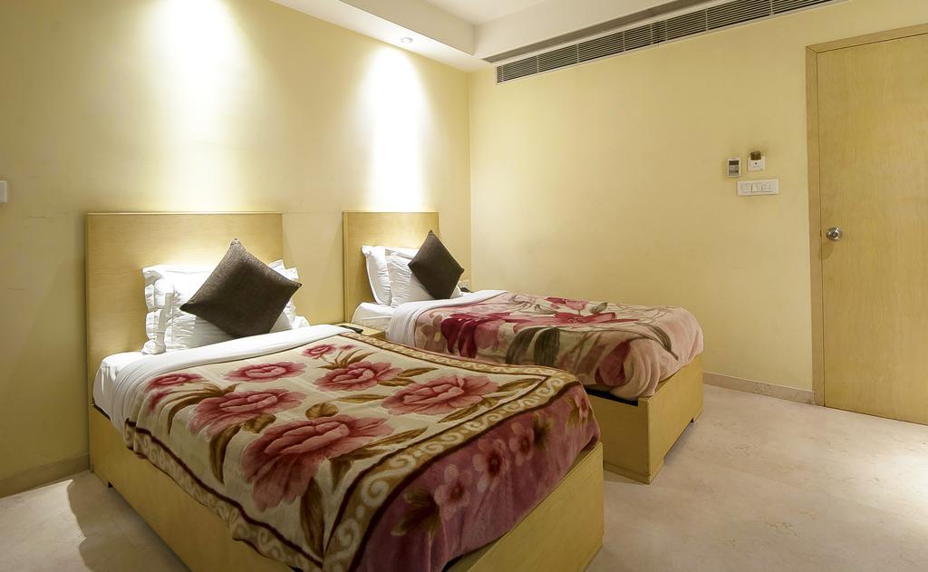 Mayur Hotel New Delhi