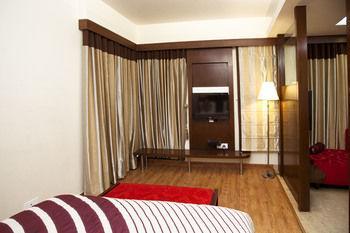Hotel Oyo Premium Pitampura New Delhi