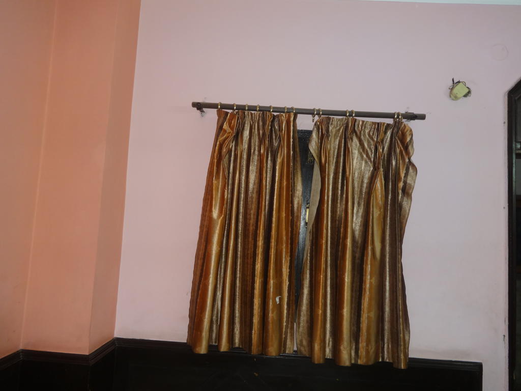 Flagship Hotel International Neelam Suites Near Jama Masjid