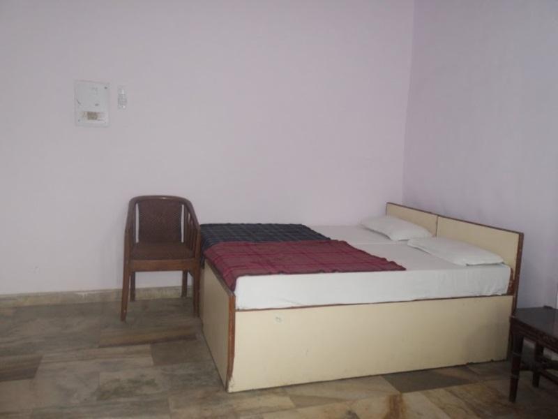 Super Hotel O Hare Rama Guest House
