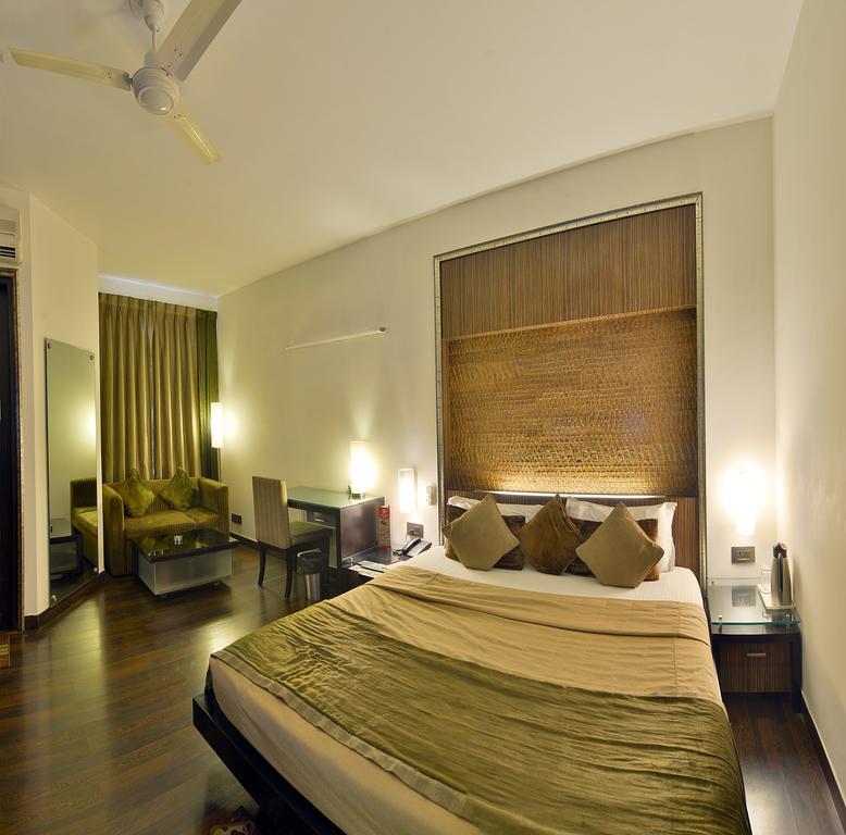 Hotel Shreyans New Delhi