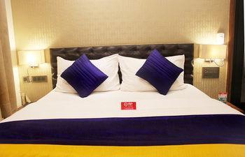 Hotel Oyo Peera Garhi 3*