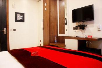 Hotel Oyo Peera Garhi