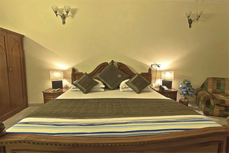 Hotel Pablas International, New Delhi, Near Metro