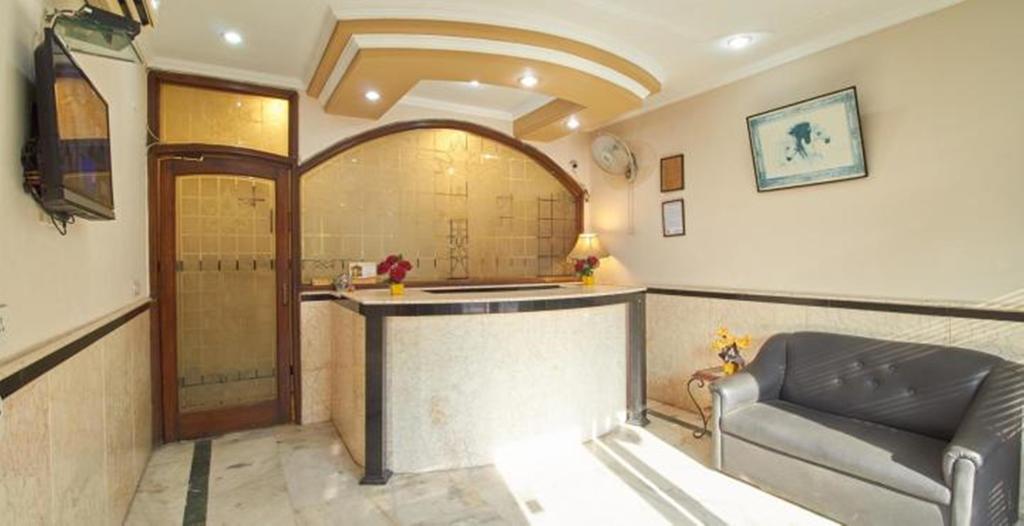 Hotel Fabexpress Llyod Residency