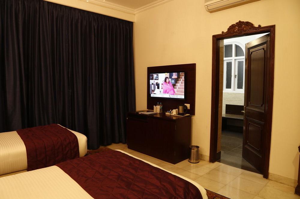 Africa Avenue New Delhi