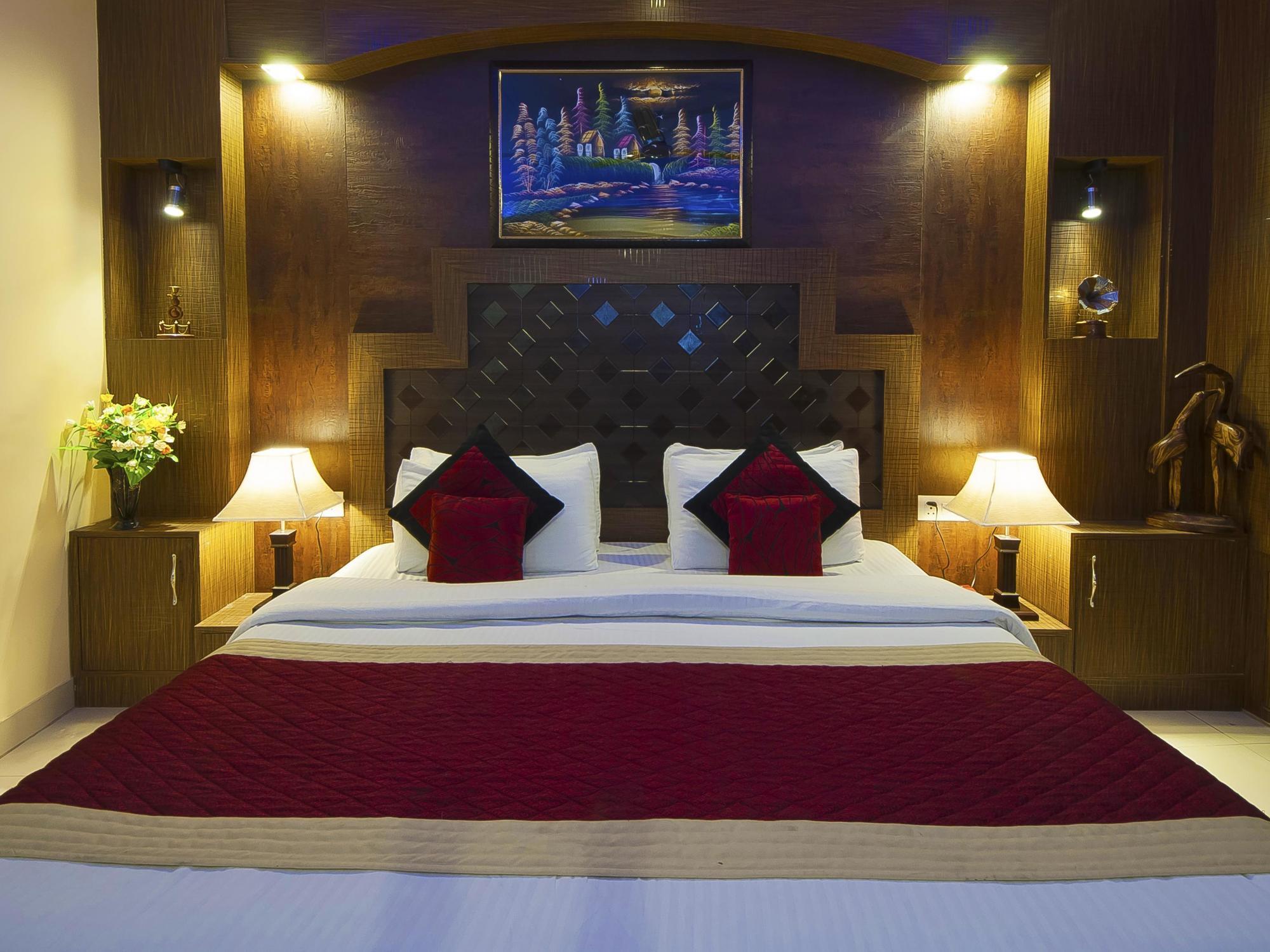 Hotel Airport Vishal Residency New Delhi
