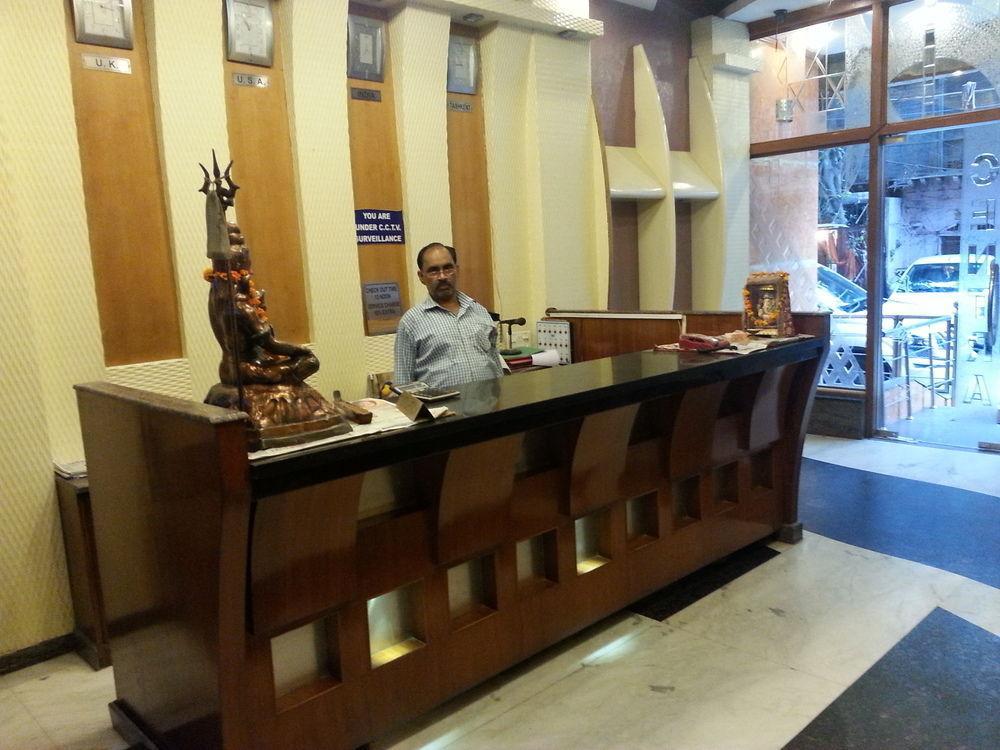 Hindustan- By Backpackers Heaven