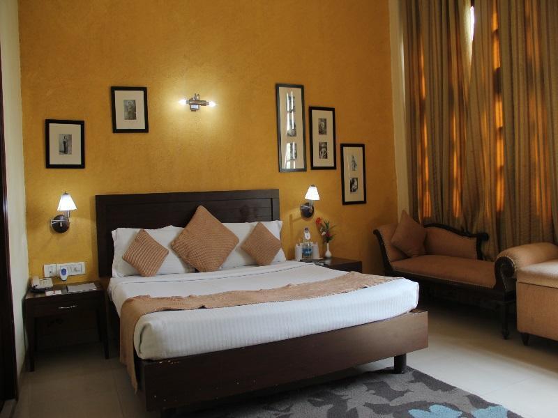 Hotel The Corus 3*