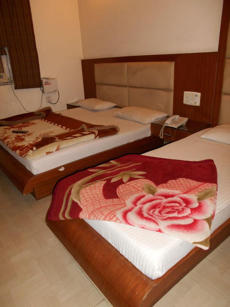Pearl Plaza New Delhi