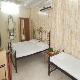 Kelson Dx With Parking, 2mins From Metro Station Near Railway Station